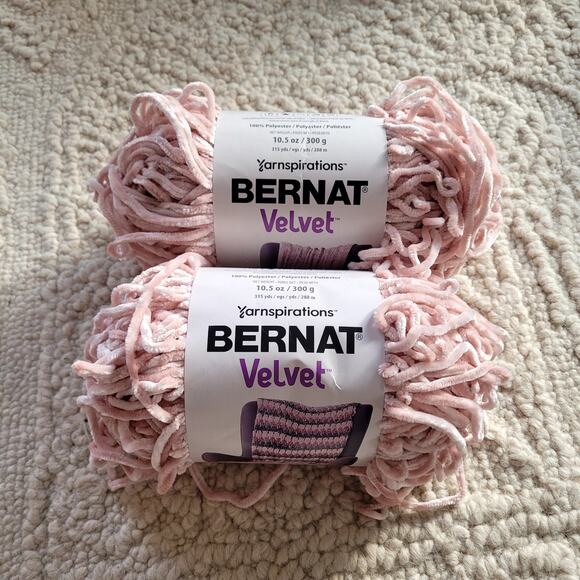 Bernat Velvet Pink Dusk Yarn - Picture 2 of 3